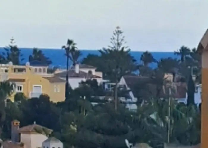 Apartamentos Rosi - 5-10 Minute Walk To La Zenia Beach, Sea View, Beach Bar, Cliff Walk, Shops, Paddys Point, Cabo Roig - Free Fast Fibre Optic Broadband, Free Parking, Tassimo Coffee Machine, Tv Firestick Compatible