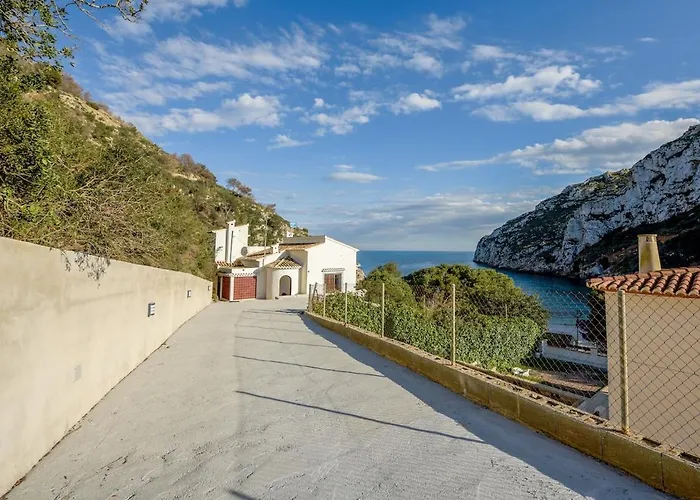 Breathtaking Sea Views, Cala Granadella, Free Parking