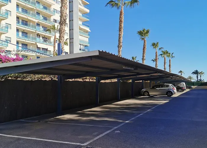 ESTUDIO en PRIMERA LINEA PLAYA