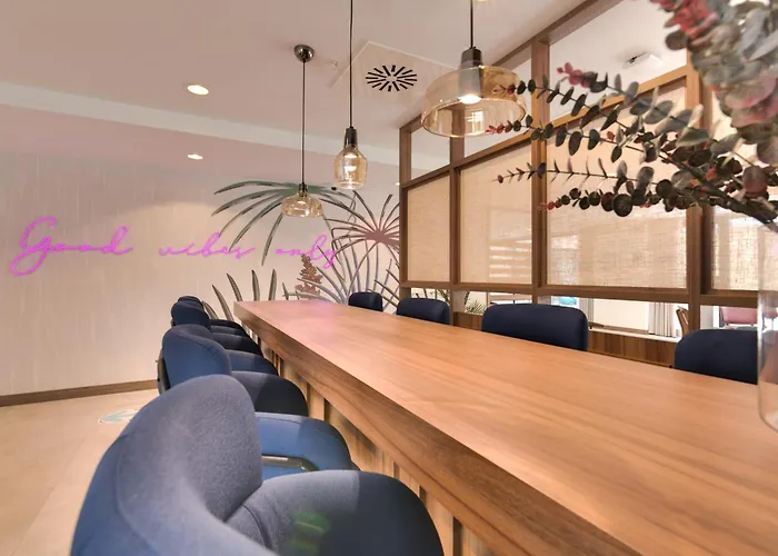 Livensa Living Salamanca Parking Free