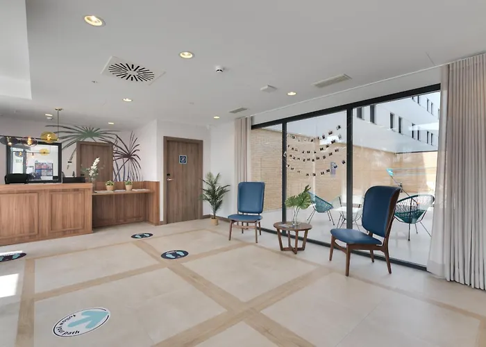 Livensa Living Salamanca Parking Free
