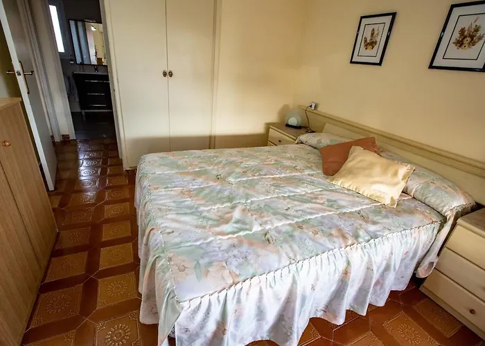 Creixell Apartment With 3 Rooms