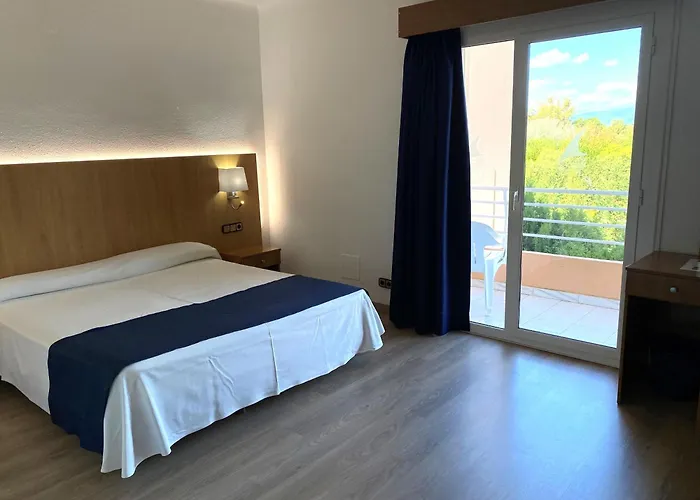 Nautilus Hotel