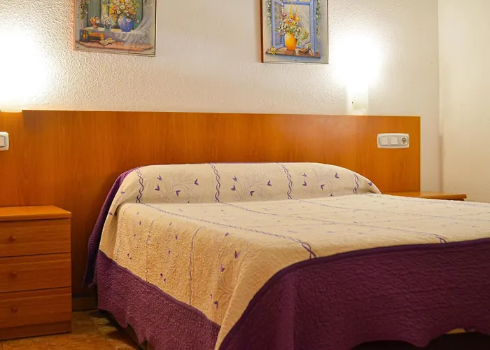 Hostal Gran Via Levante