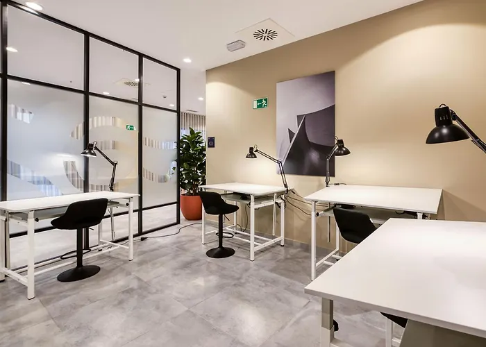 Livensa Living Studios San Sebastian