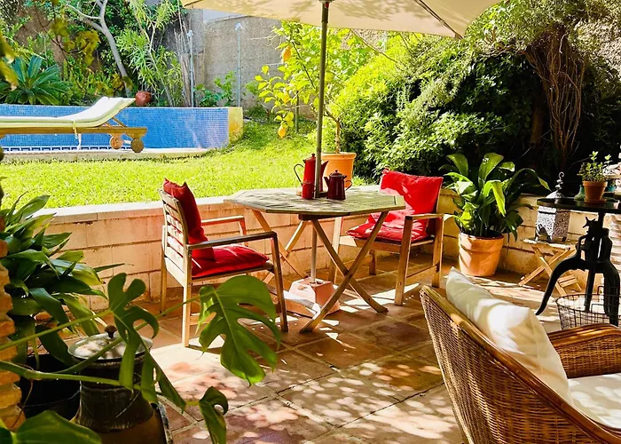 At Home In Malaga Stay & Solo Travellers