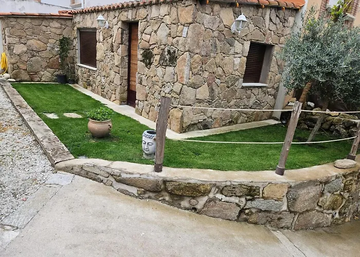 El Patio De Las Tinajas