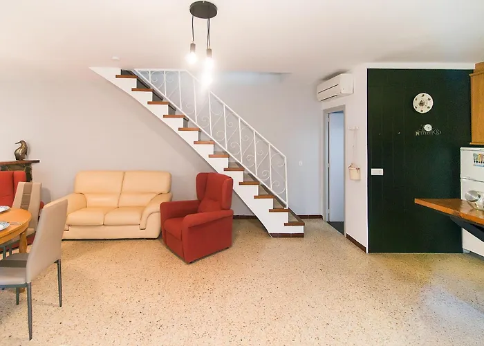 Welcs Casa 089 Emp Cerca Del Mar, Patio Y Parking Privado
