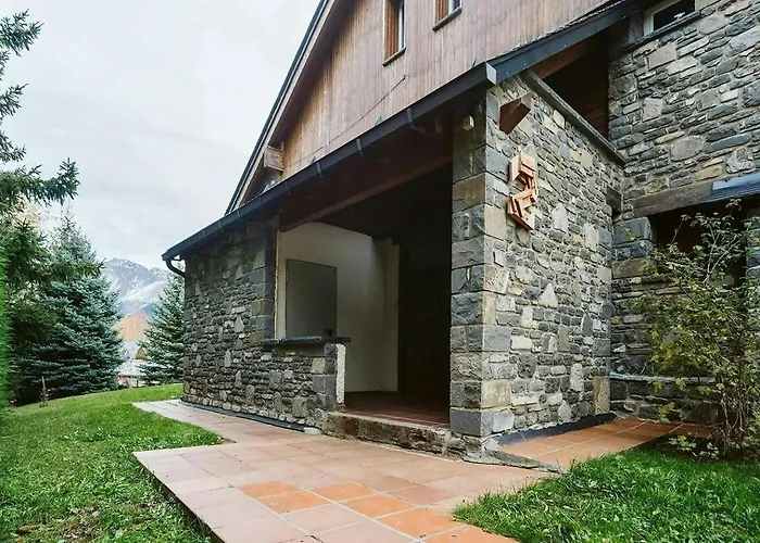 Olympia By Cardi Suites.