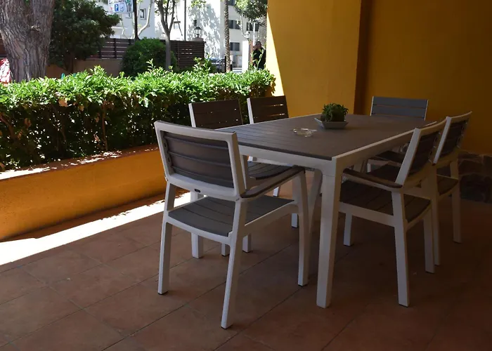 Apartamentos Les Palmeres