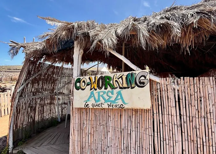 Adeje - Twinfin Hostel & Surf Yoga Camp