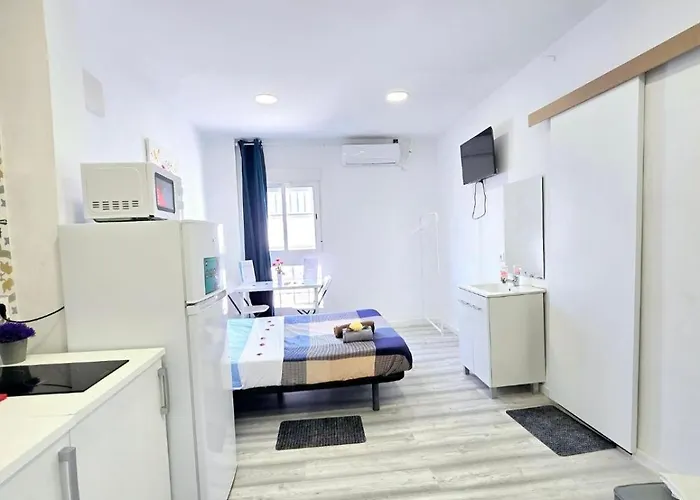 Apartamentos Lindux Airport