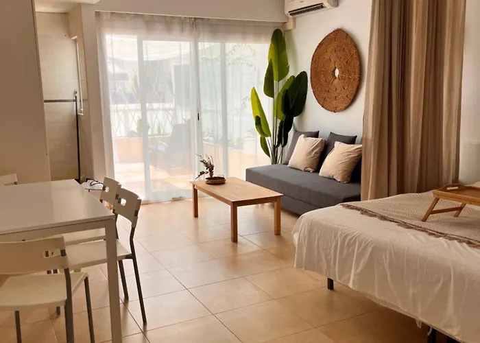 Hotel Apartamentos Pyr Fuengirola private studio