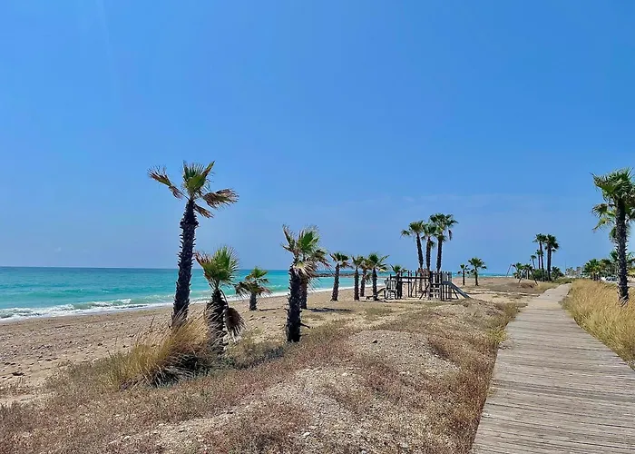 Adosado con piscina cerca de Castellón y Benicàssim a 10 min andando de la playa