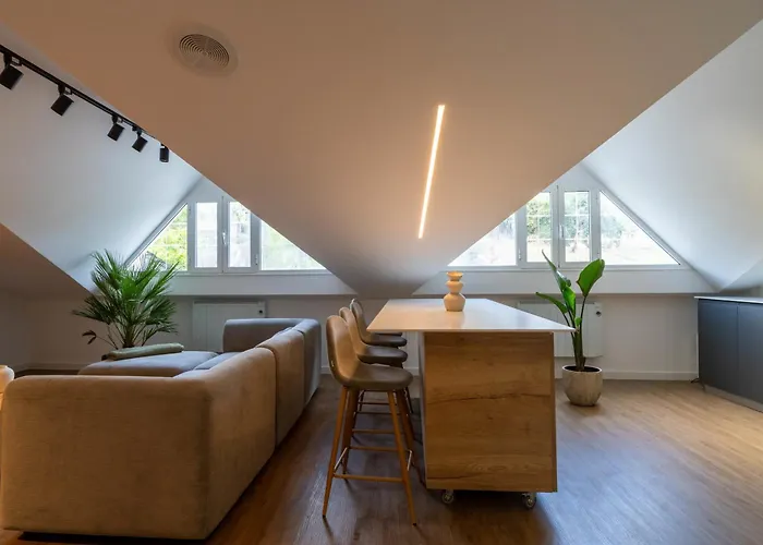 Apartamentos sarmiento - ático