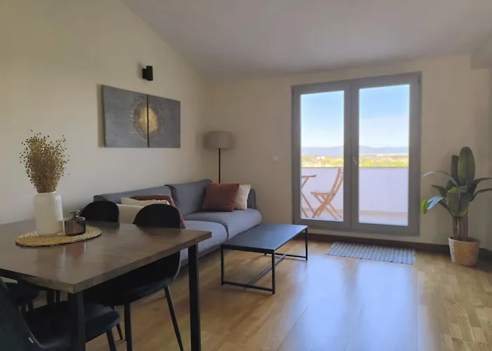 Ático con terraza y vistas - AYE Catedrales
