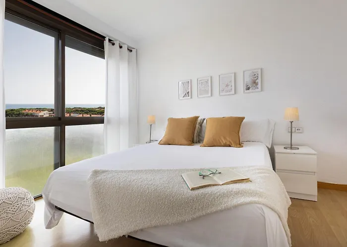 Lets Holidays Bright Apartment In Gava Mar