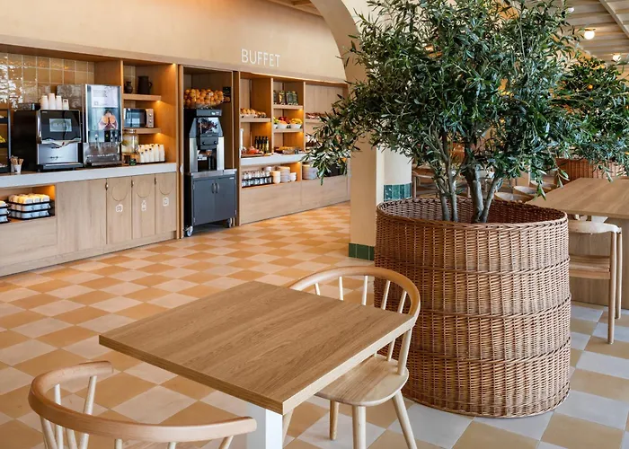 B&B HOTEL Sevilla Bormujos