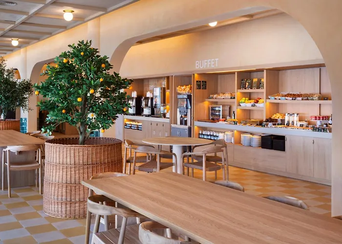 B&B HOTEL Sevilla Bormujos
