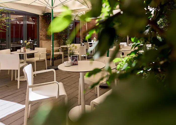 The Book Factory Hostel By Gaiarooms
