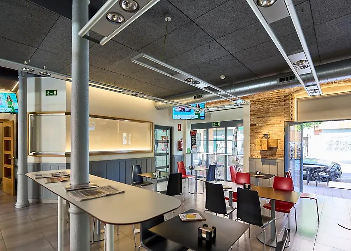 The Book Factory Hostel By Gaiarooms