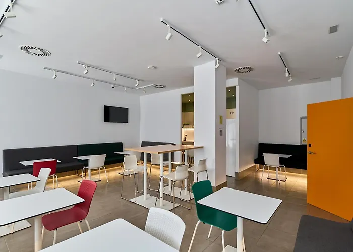 The Book Factory Hostel By Gaiarooms
