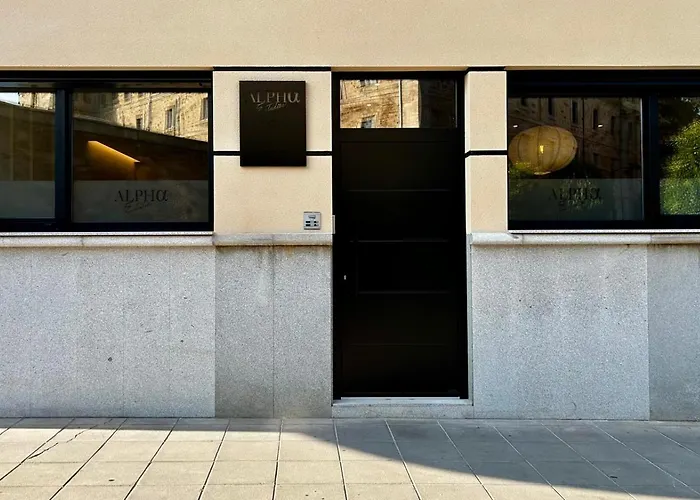 Alpha Estudios, Apartamentos turísticos