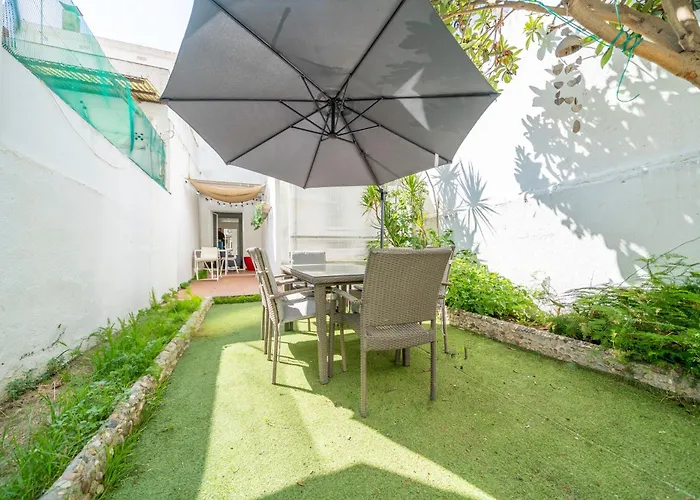 Homeholidaysrentals Arlene