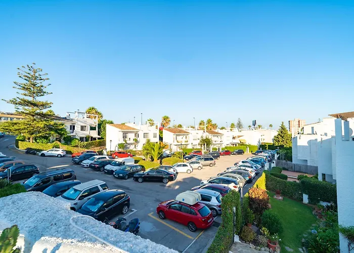 Apartamento entero con solárium en Sabinillas, con piscina y al lado del Puerto de la Duquesa