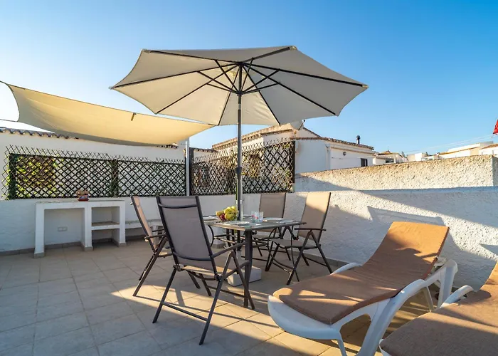 Apartamento Entero Con Solarium En Sabinillas, Con Piscina Y Al Lado Del Puerto De La Duquesa