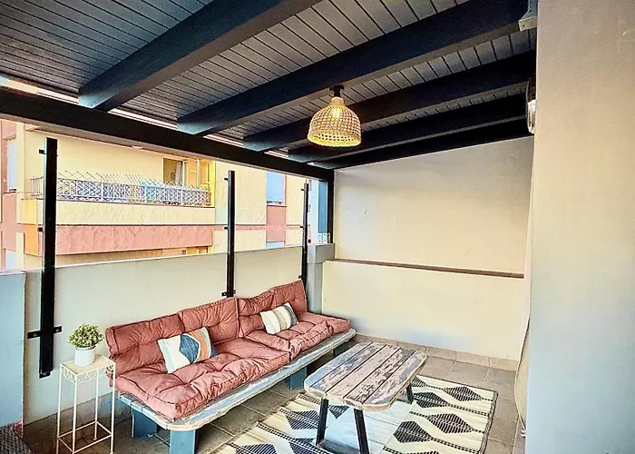 Estudio Con Terraza En La Linea Centro_ Studio103