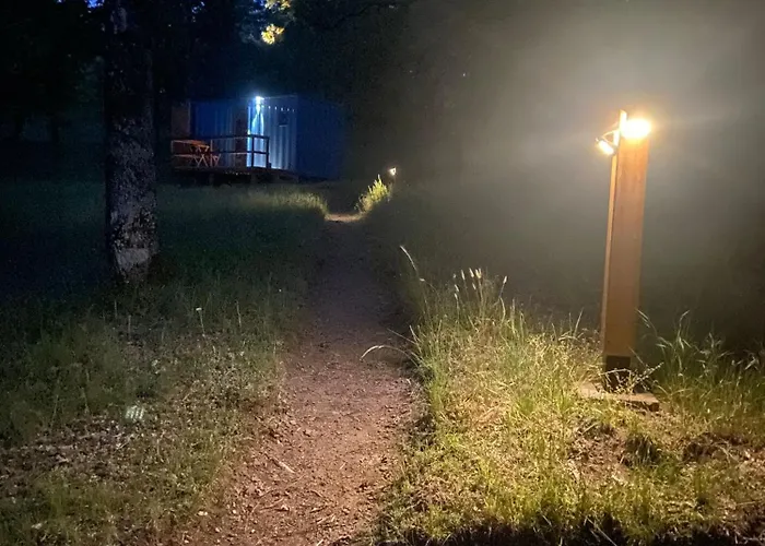 El Roble Glamping - Cabana Container - Pet Friendly