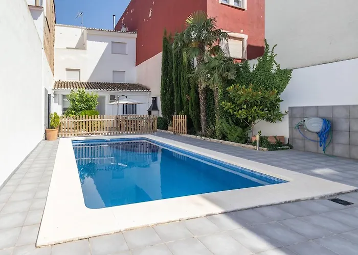 Casa Potelos by Concept Flats