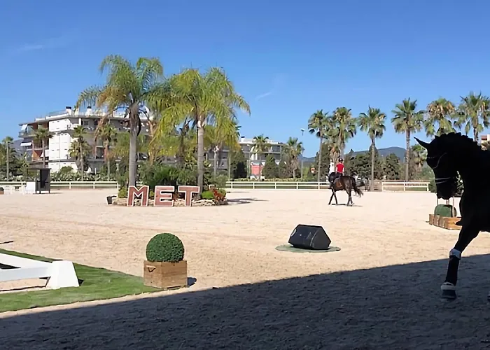 Oliva Nova Equestrian Apartment Next To Met Showground