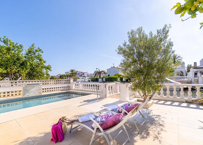 Apart-Rent Casa Flamicell 0042 Al Canal Con Piscina