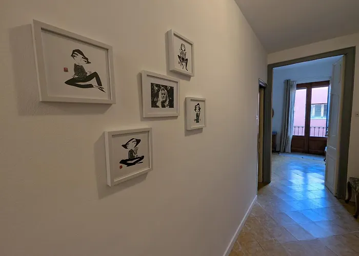 Centric Apartment 100M From The Beach