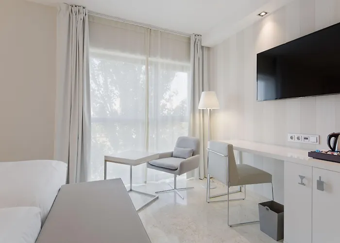 Nh Ciudad De Zaragoza Hotel