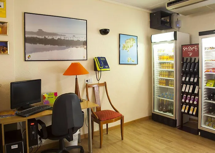 Hostal Residencia Europa Punico