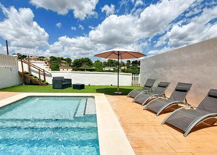 Stunning Home In Turis