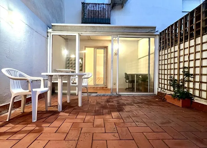 Acojedor apartmento, centro con patio