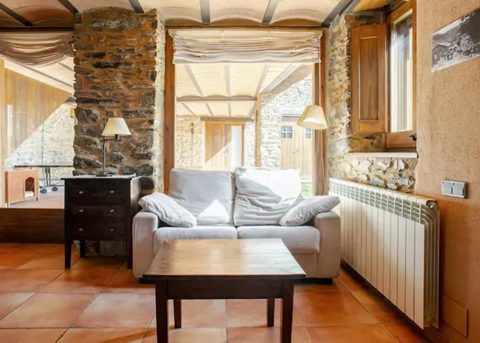 Cal Masover, casa de piedra rehabilitada