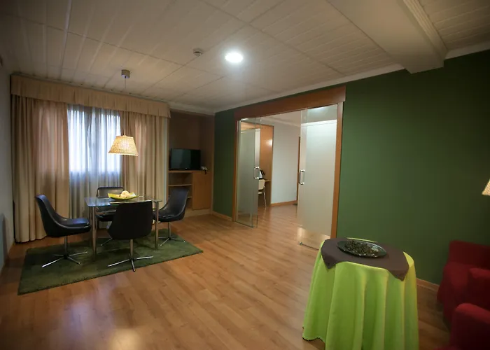 Hotel Reconquista