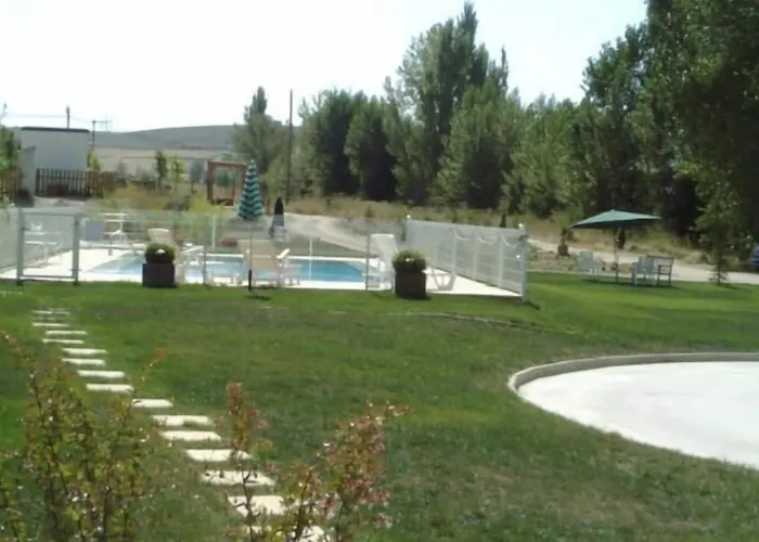 Hotel Santa Coloma Del Camino
