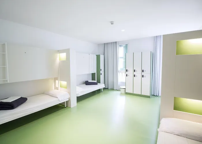 Sant Jordi Hostels Rock Palace