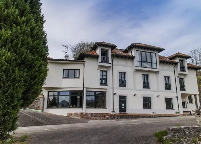 Hotel Montanas De Covadonga