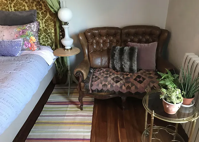 Far Out Inn