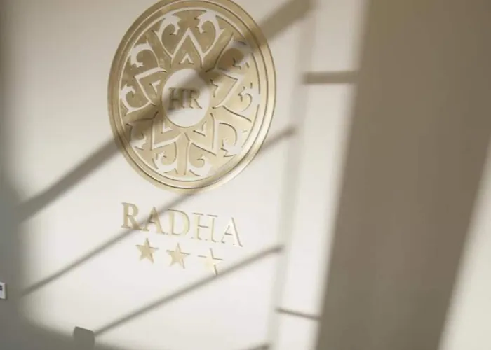 Hotel Radha