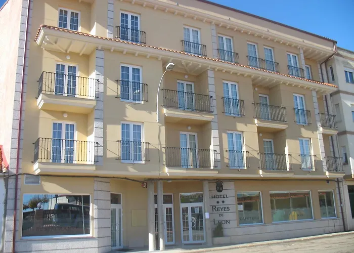 Hotel Reyes De León