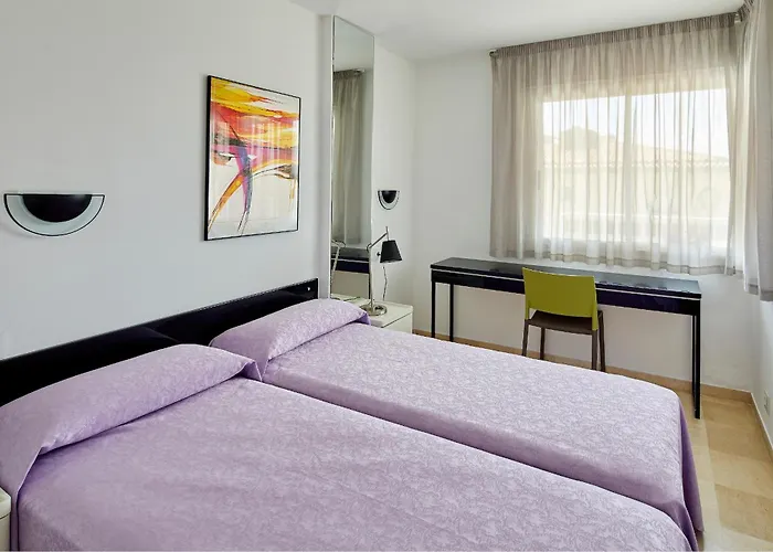Apartamentos Centremar