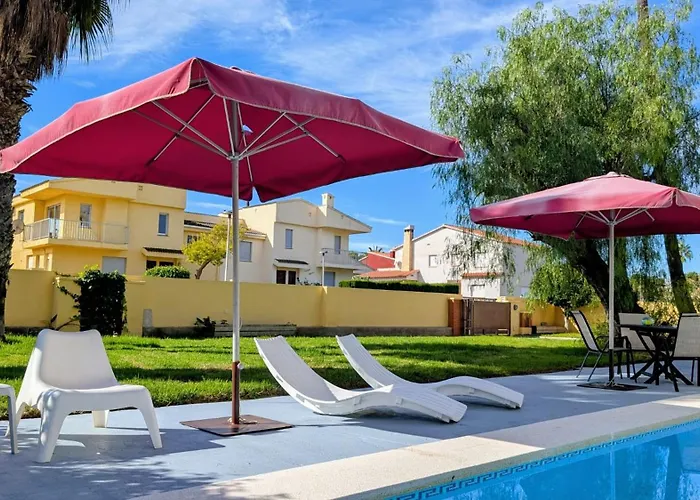 Villa a 100 metros de la playa